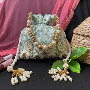 NWT Beaded potli purse Indian royal embroidered bag with zardozi work red purse
